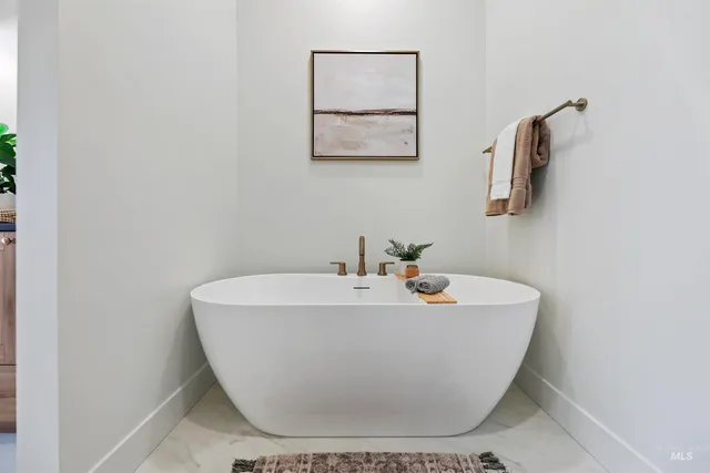 $949,000 | 7373 West Feather Edge, Eagle, ID 83616