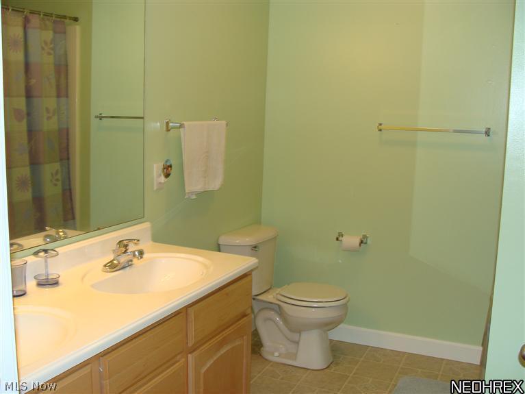 12080 Cook Road Salem, OH 44460 - Photo 9 of 12 Gallery Image 9