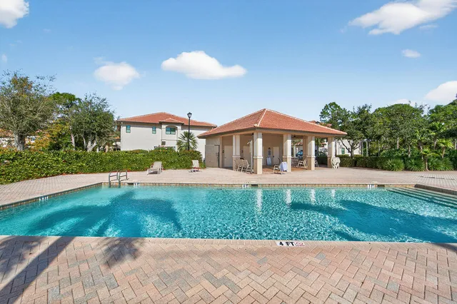 $409,900 | 6635 Southeast Woodmill Pond Lane, Unit 6635, Stuart, FL 34997