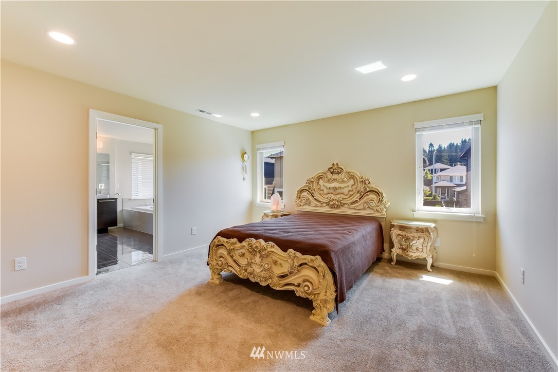 17011 40th Avenue Southeast Bothell, WA 98012 - Photo 14 of 25 Gallery Image 14