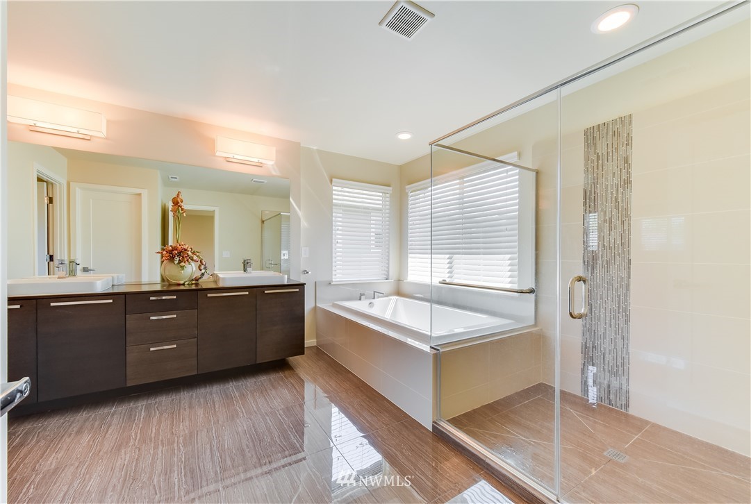 17011 40th Avenue Southeast Bothell, WA 98012 - Photo 16 of 25 Gallery Image 16