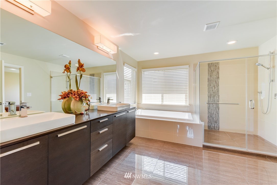 17011 40th Avenue Southeast Bothell, WA 98012 - Photo 17 of 25 Gallery Image 17