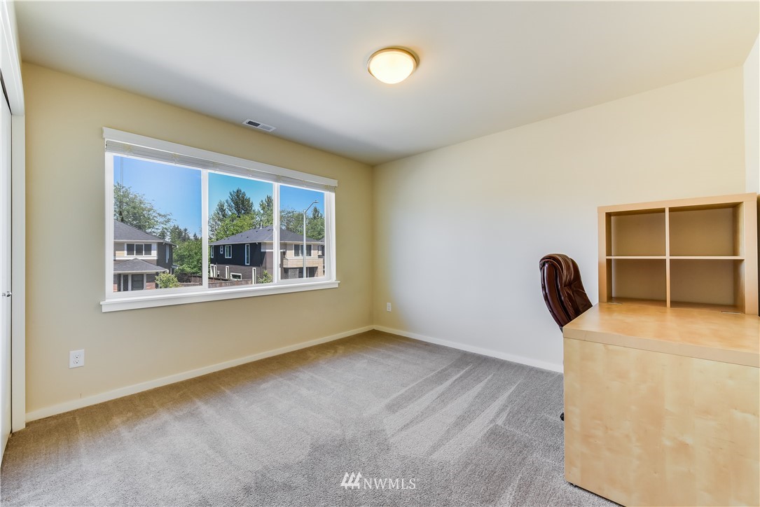 17011 40th Avenue Southeast Bothell, WA 98012 - Photo 21 of 25 Gallery Image 21