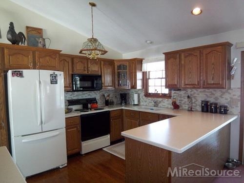 5601 East Bennington Road Durand, MI 48429 - Photo 8 of 13 31226344-7.JPG