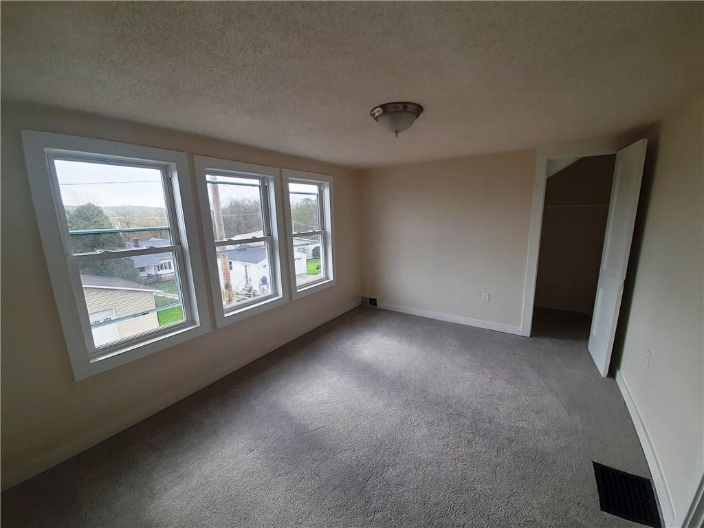 753 Wolf Avenue Rochester, PA 15074 - Photo 16 of 23