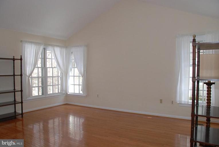 1252 Lamplighter Way Reston, VA 20194 - Photo 11 of 25 Master Bedroom