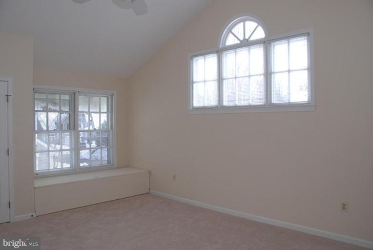 1252 Lamplighter Way Reston, VA 20194 - Photo 15 of 25 Bedroom #2