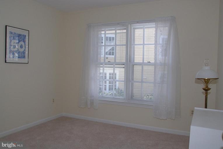 1252 Lamplighter Way Reston, VA 20194 - Photo 19 of 25 Bedroom #3