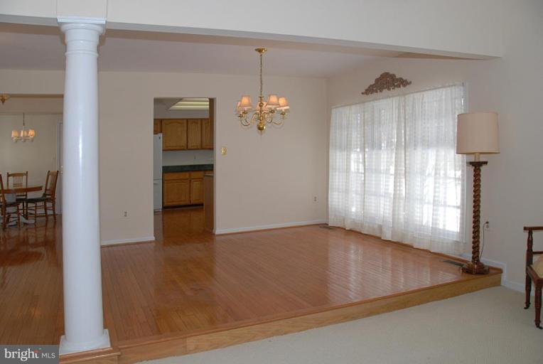 1252 Lamplighter Way Reston, VA 20194 - Photo 5 of 25 Dining Room
