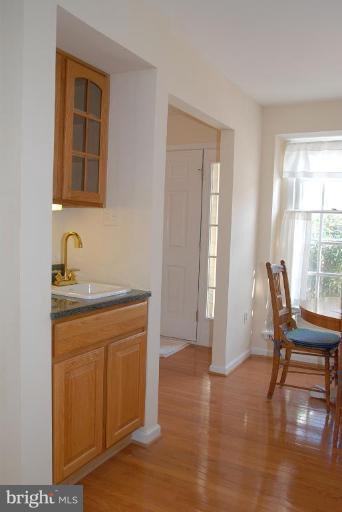 1252 Lamplighter Way Reston, VA 20194 - Photo 8 of 25 Kitchen #2