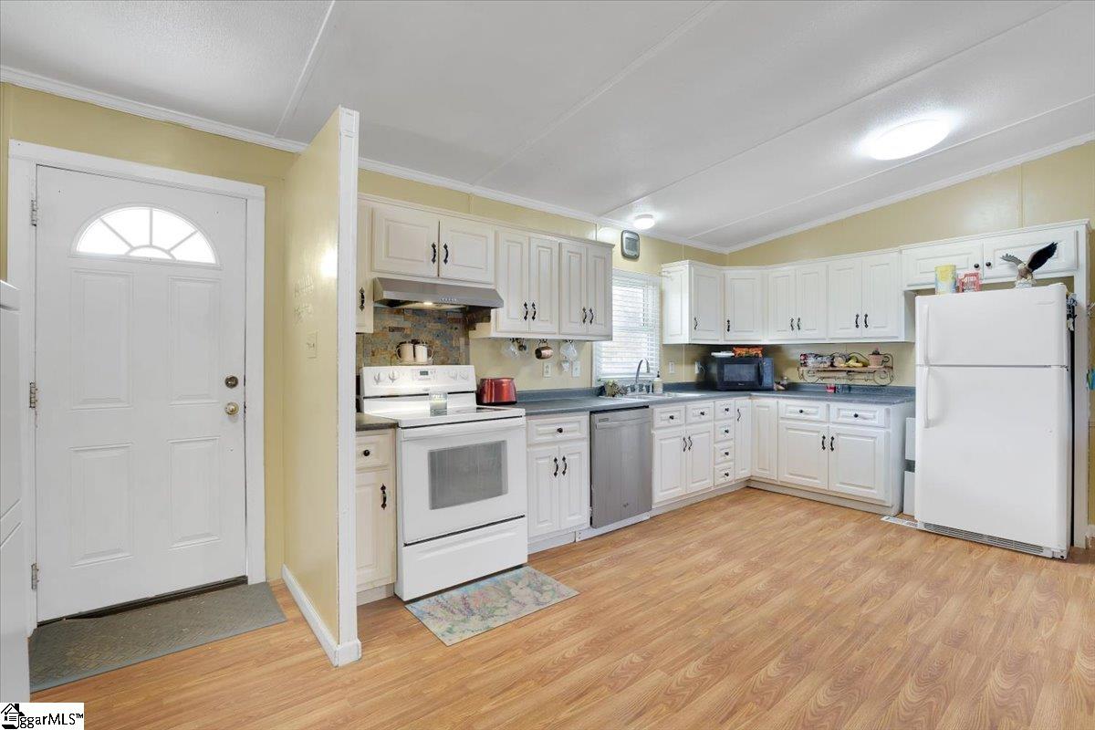 191 Murphy Road Belton, SC 29627 - Photo 5 of 34