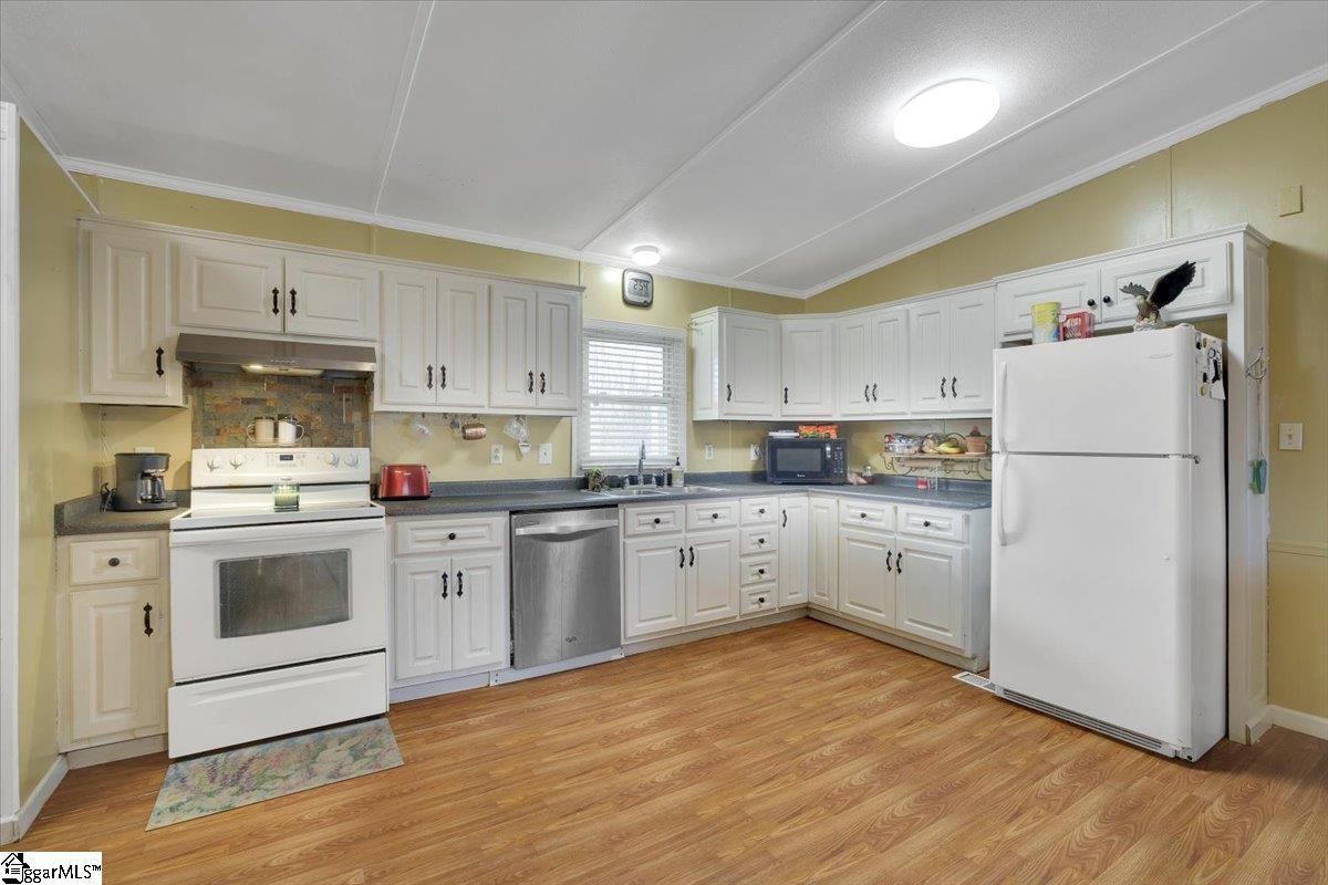 191 Murphy Road Belton, SC 29627 - Photo 7 of 34