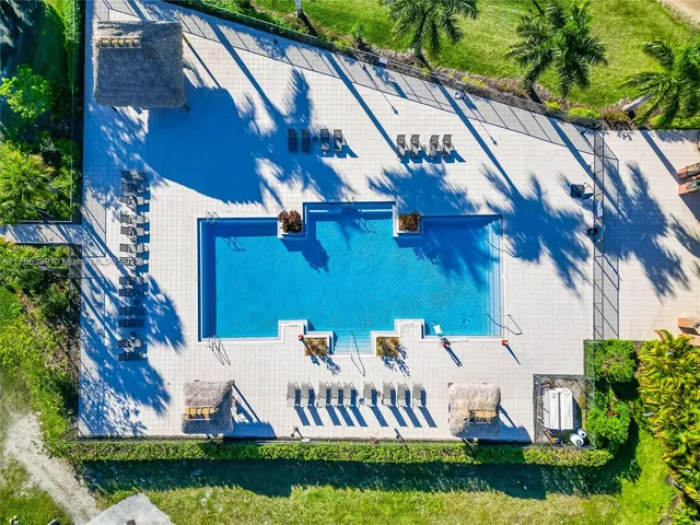 $990,000 | 7681 Northwest 84th Street, Fort Lauderdale, FL 33321