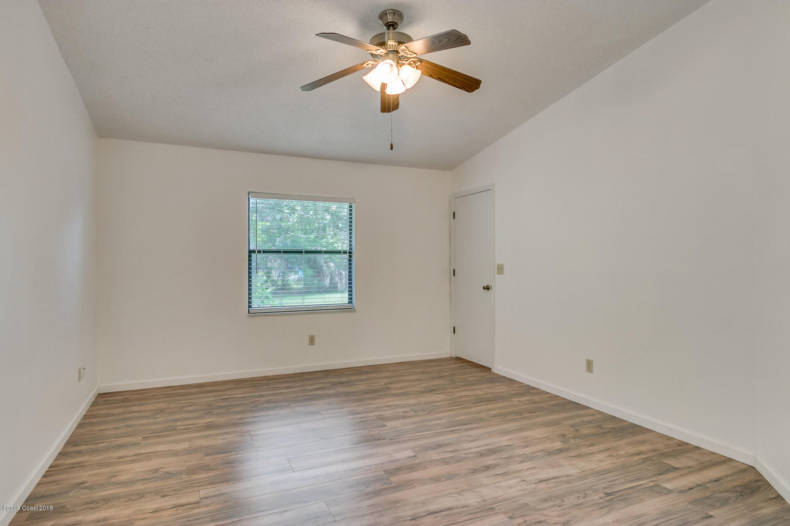 215 Rheine Road Northwest Palm Bay, FL 32907 - Photo 17 of 20 Bedroom 3
