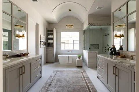 a view of walk in closet