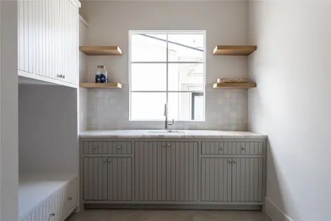 $1,995,000 | 1204 Willard Street, Houston, TX 77006