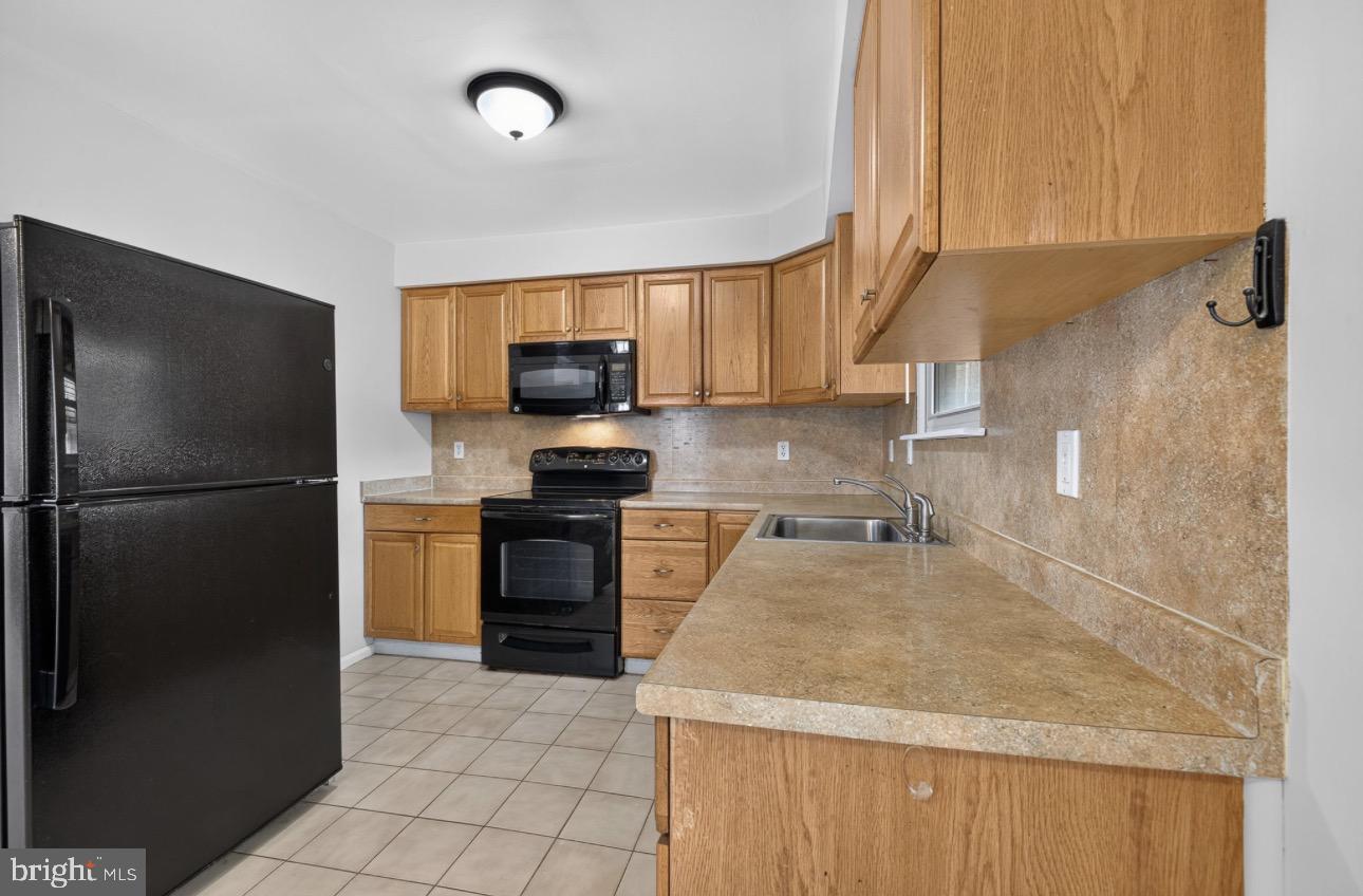 21 Upland Road Brookhaven, PA 19015 - Photo 13 of 30