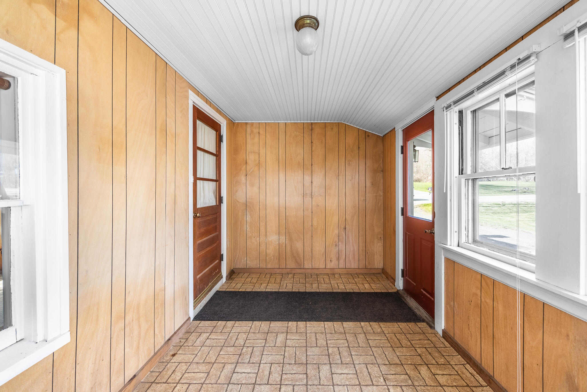 2546 U.S. Rte 2 Hermon, ME 04401 - Photo 23 of 30 Porch-2