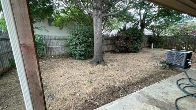 $1,950 | 2131 Ridgecliff Drive, Keller, TX 76248