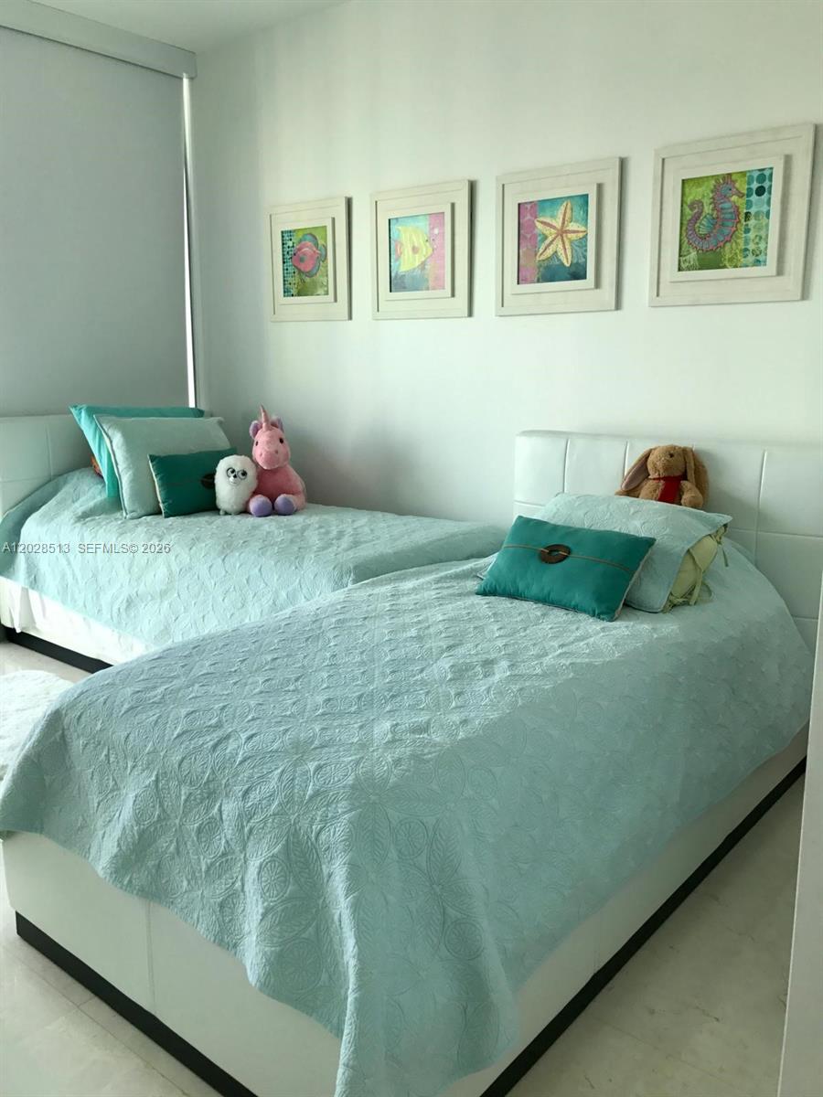 92 Southwest 3rd Street, Unit 3712 Miami, FL 33130 - Photo 7 of 14