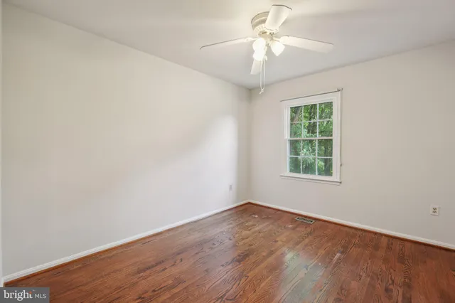 $3,000 | 7801 Byrds Nest Pass, Annandale, VA 22003