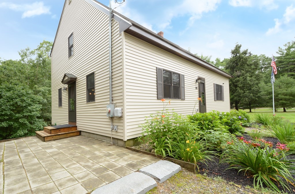 191 Packard Road Orange, MA 01364 - Photo 5 of 37 Gallery Image 5