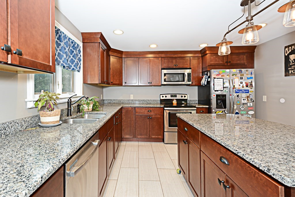 191 Packard Road Orange, MA 01364 - Photo 7 of 37 Gallery Image 7