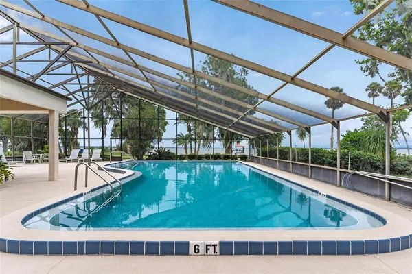 $295,000 | 401 Clusterwood Drive, Yalaha, FL 34797