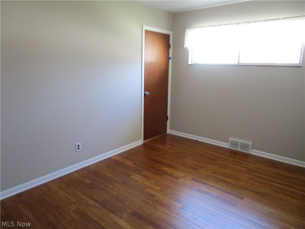29955 Regent Road Wickliffe, OH 44092 - Photo 7 of 15 Gallery Image 7