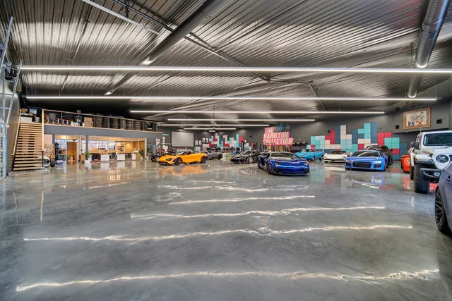 a view of parking area