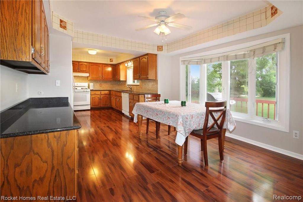 3645 Old Tree Court Rochester Hills, MI 48309 - Photo 7 of 48