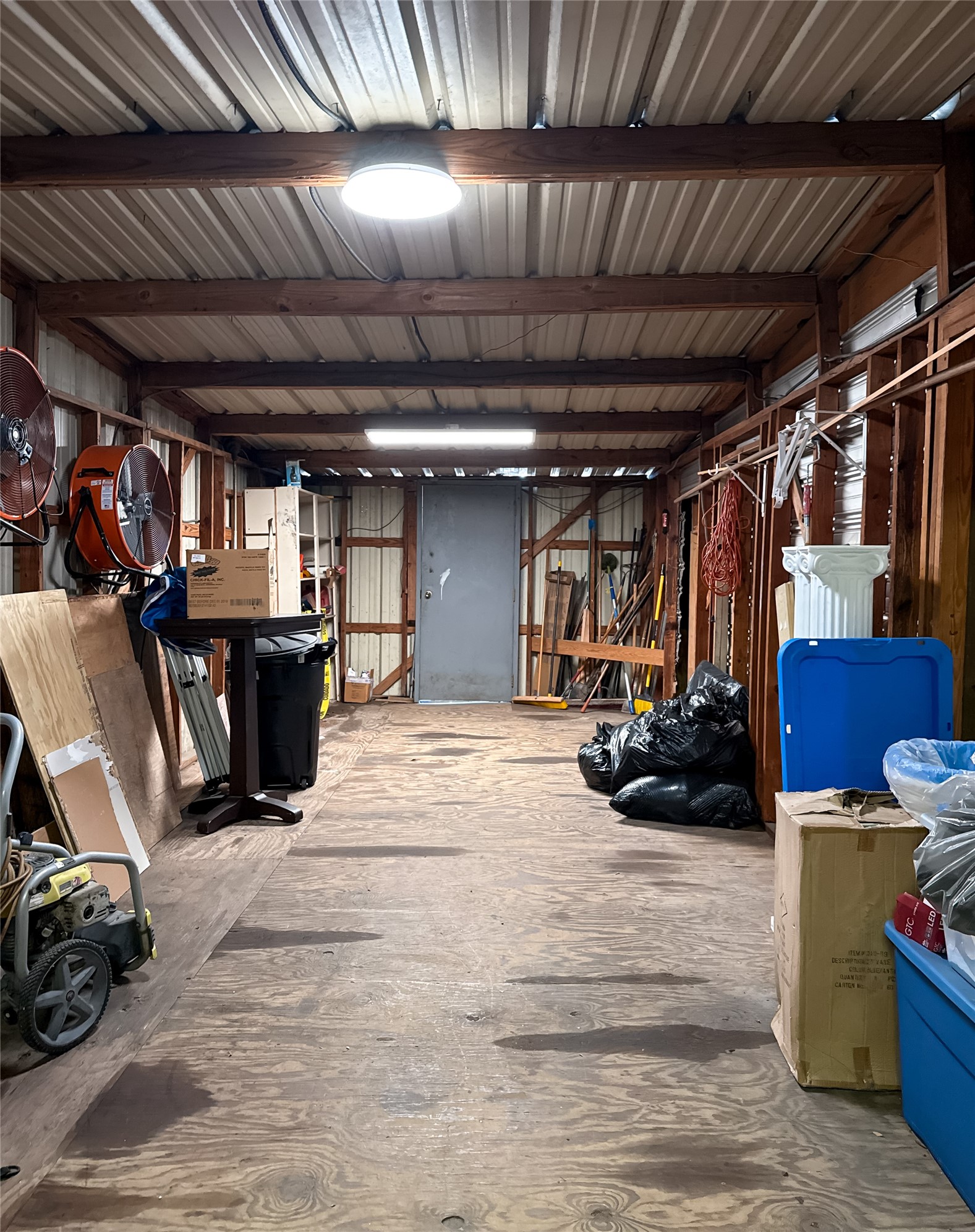 6122 Jessamine Street Houston, TX 77081 - Photo 25 of 29 Storage area