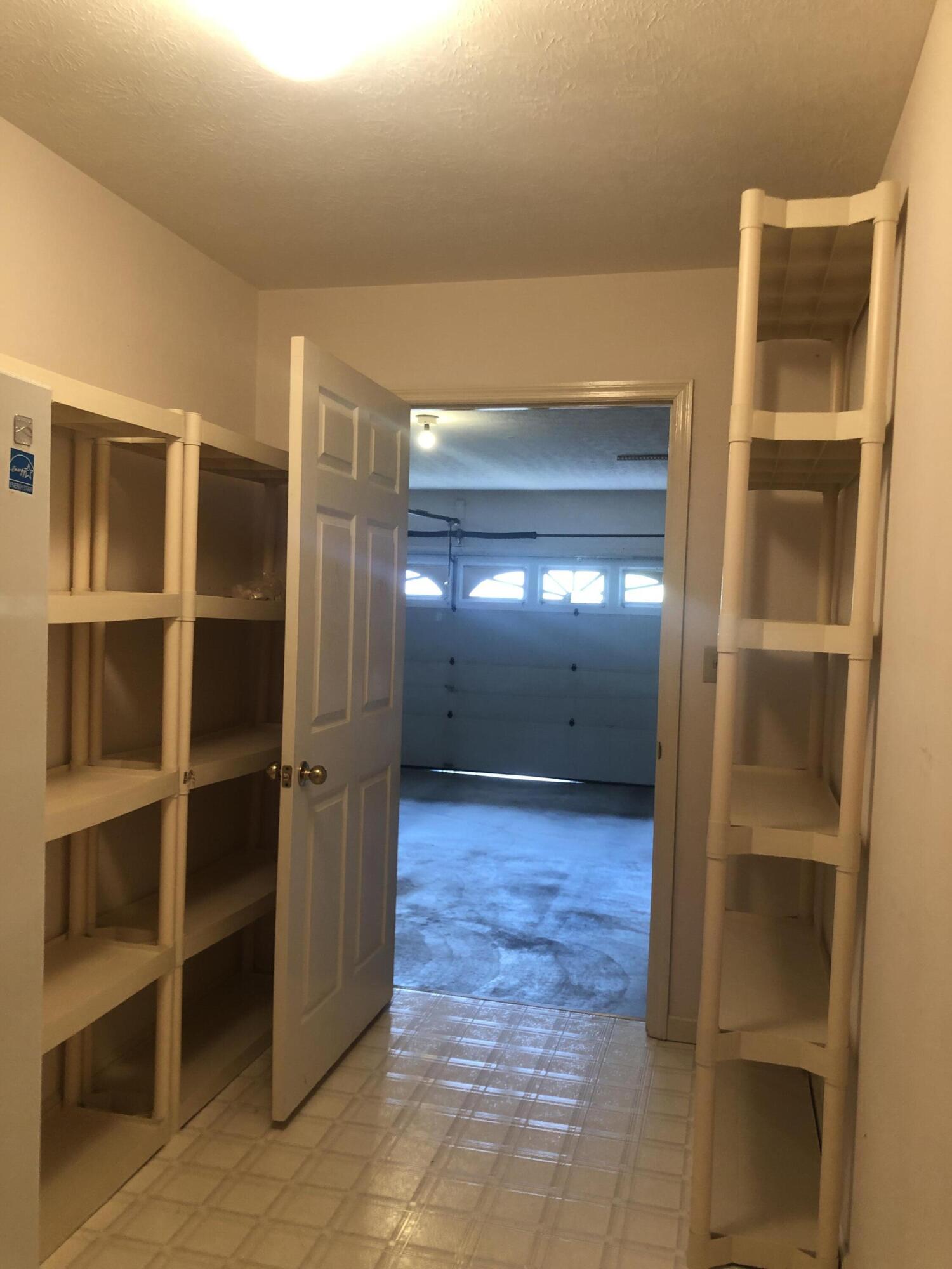 118 Capital Circle Oak Ridge, TN 37830 - Photo 12 of 16 Room Off Garage