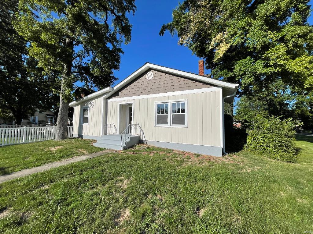 805 South Rapp Avenue Columbia, IL 62236 - Photo 24 of 25 Gallery Image 24