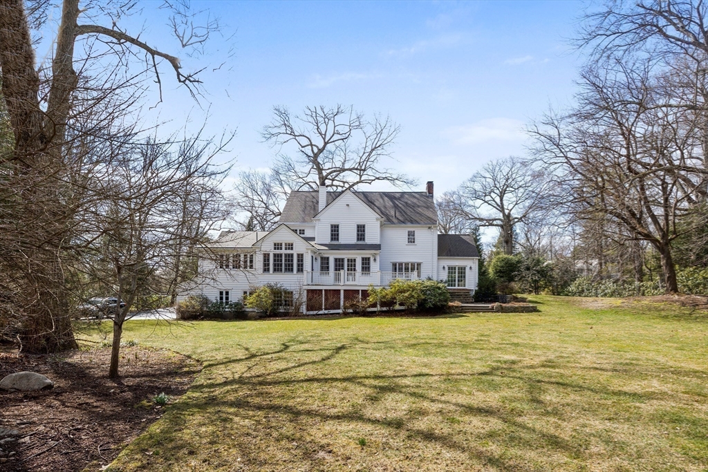 29 Woodcliff Road Wellesley, MA 02481 - Photo 30 of 31 a view of house with yard in front of it