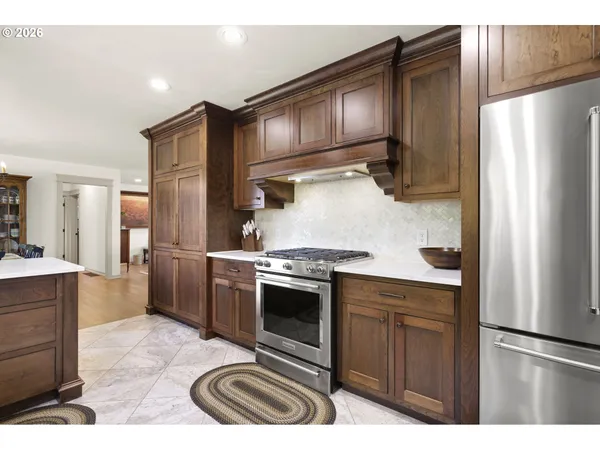 $900,000 | 969 B Street, Washougal, WA 98671