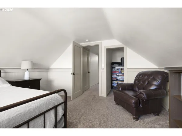 $900,000 | 969 B Street, Washougal, WA 98671