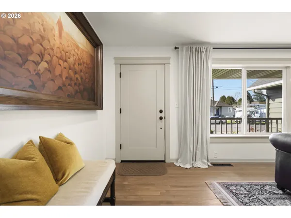 $900,000 | 969 B Street, Washougal, WA 98671