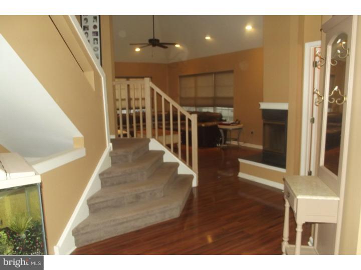 1727 Meyer Way Jamison, PA 18929 - Photo 2 of 25 Foyer