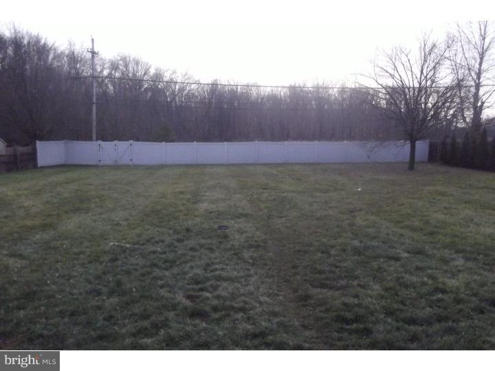 1727 Meyer Way Jamison, PA 18929 - Photo 24 of 25 View in Back