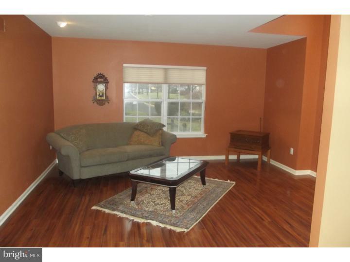 1727 Meyer Way Jamison, PA 18929 - Photo 4 of 25 Living Room