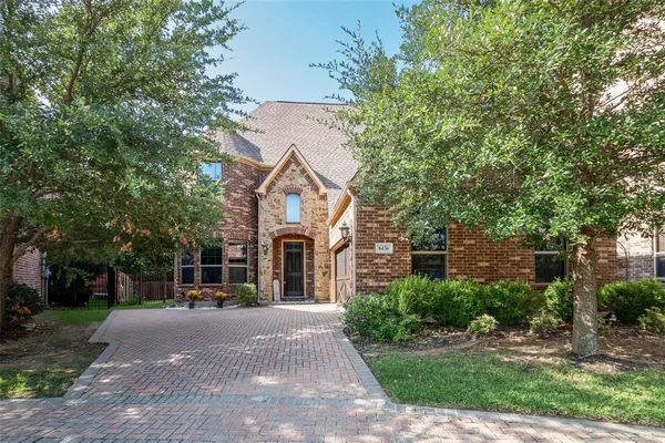 $3,500 | 8436 Town Walk Drive, North Richland Hills, TX 76182