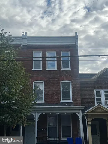 $205,000 | 435 South 17th Street, Harrisburg, PA 17104