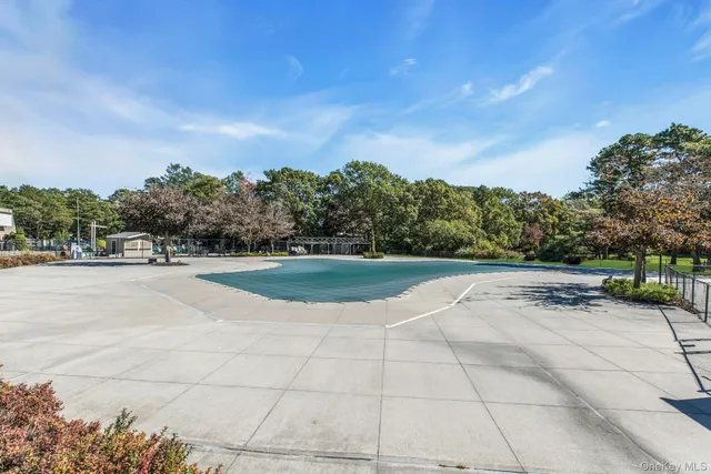a view of a tennis court