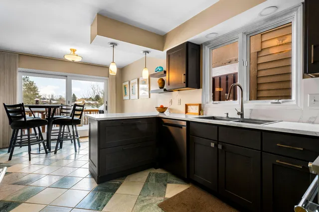 $649,000 | 1261 Laurel View Drive, Ann Arbor, MI 48105