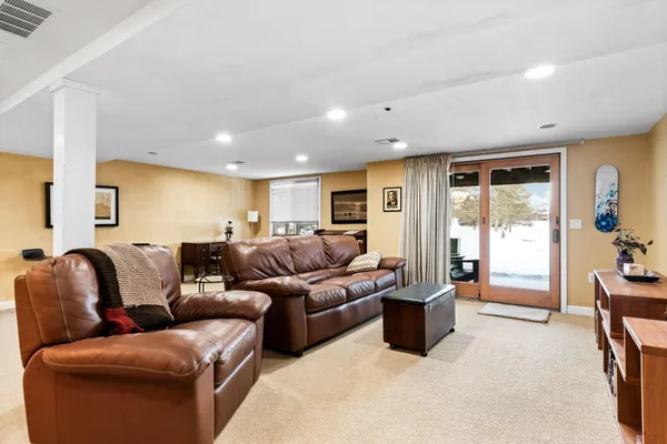 $638,000 | 1261 Laurel View Drive, Ann Arbor, MI 48105