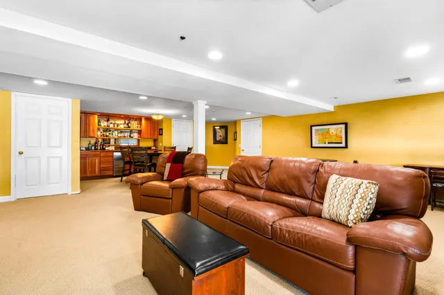 $649,000 | 1261 Laurel View Drive, Ann Arbor, MI 48105