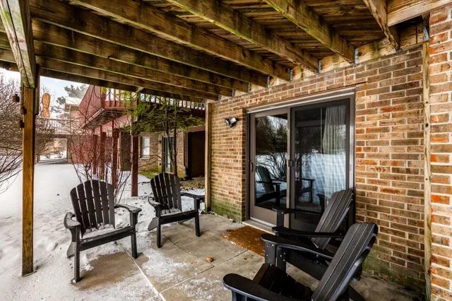 $649,000 | 1261 Laurel View Drive, Ann Arbor, MI 48105