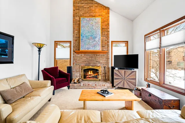 $649,000 | 1261 Laurel View Drive, Ann Arbor, MI 48105