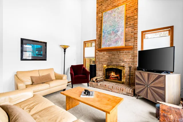 $649,000 | 1261 Laurel View Drive, Ann Arbor, MI 48105